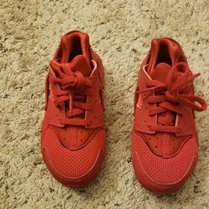 🚫Sold🚫Toddler Nike Huaraches